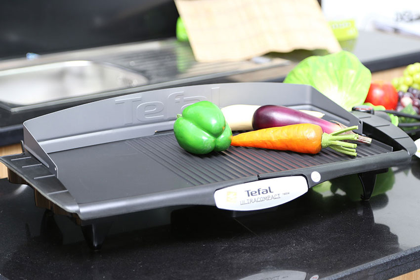 Vỉ nướng điện Tefal TG3800 của nước nào
