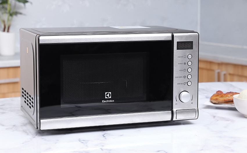 Lò vi sóng Electrolux EMS2027GX có tốt không