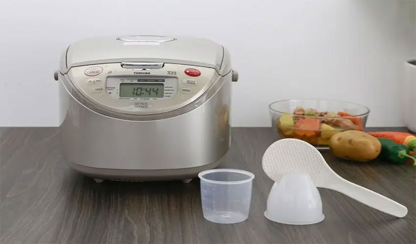 Nồi cơm điện Toshiba có tốt không? 4 sản phẩm đáng mua nhất