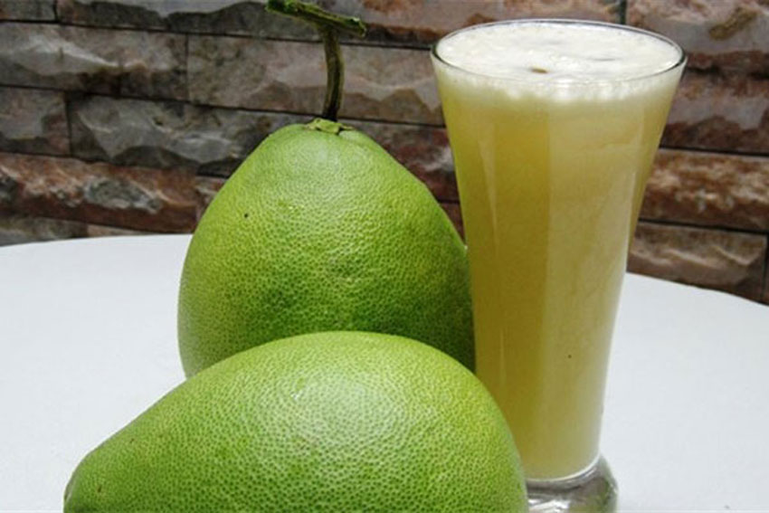 Cách làm nước ép bưởi uống giảm cân