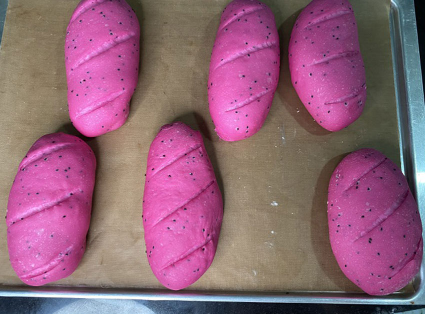 3 Cách làm bánh mì thanh long cực ngon, màu cực đẹp