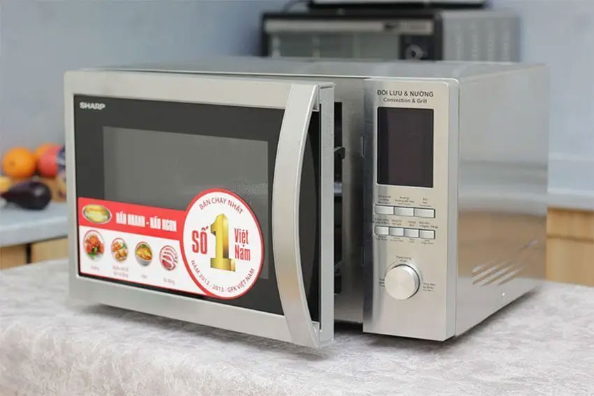 10 loại thực phẩm không nên cho vào lò vi sóng gia đình