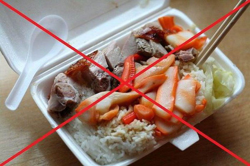 10 loại thực phẩm không nên cho vào lò vi sóng gia đình