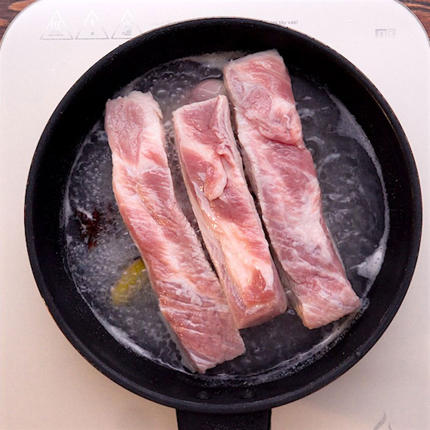 3 cách làm thịt heo quay thơm ngon, giòn tan 