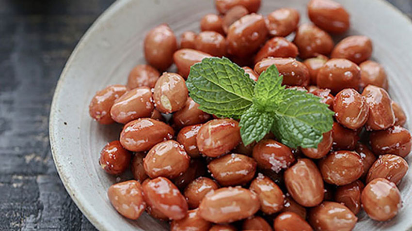 5 cách làm đậu phộng rang cực giòn, ngon dành ăn mùa dịch