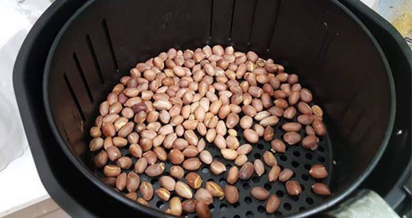 5 cách làm đậu phộng rang cực giòn, ngon dành ăn mùa dịch