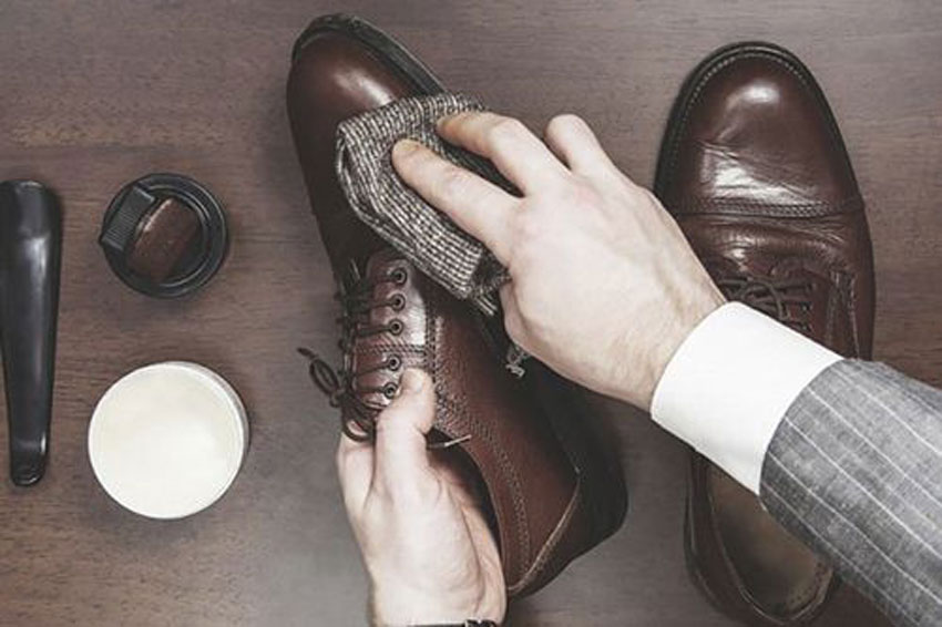 3 cách vệ sinh giày da chuẩn nhất bạn cần biết
