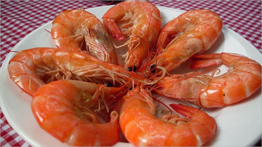 4 cách luộc tôm ngon, không bị tanh