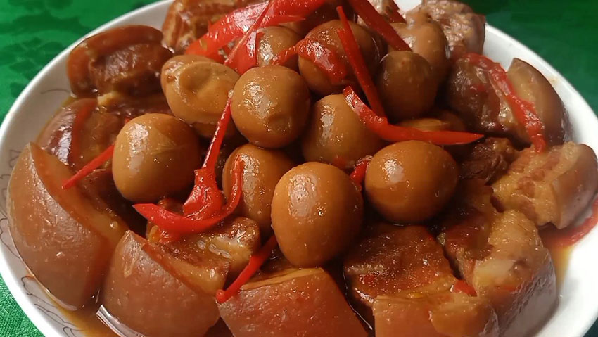 2 cách làm thịt kho trứng đậm đà hao cơm