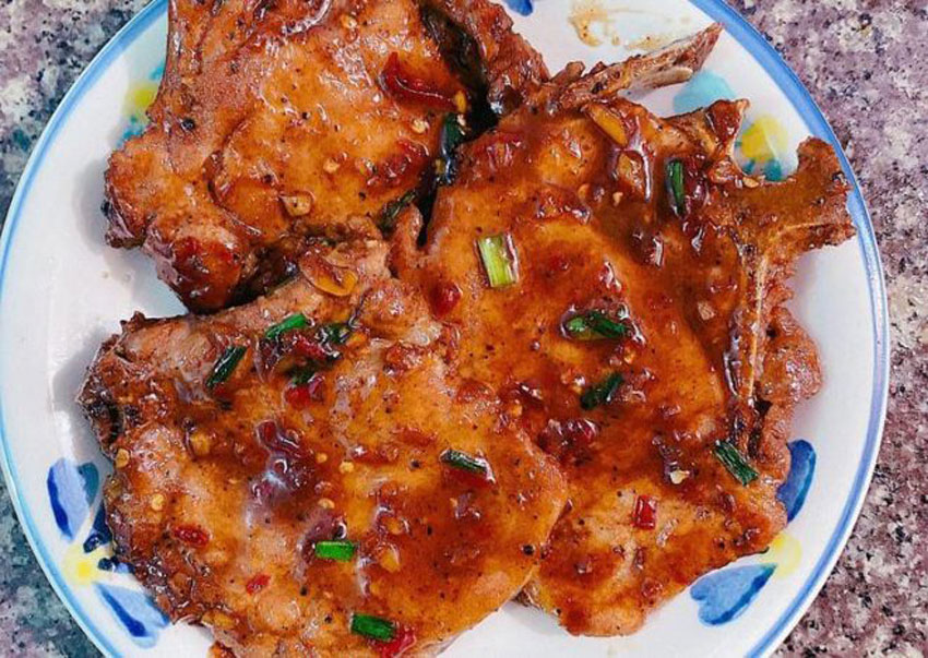 3 cách làm sườn cốt lết nướng ăn cùng cơm tấm cực ngon