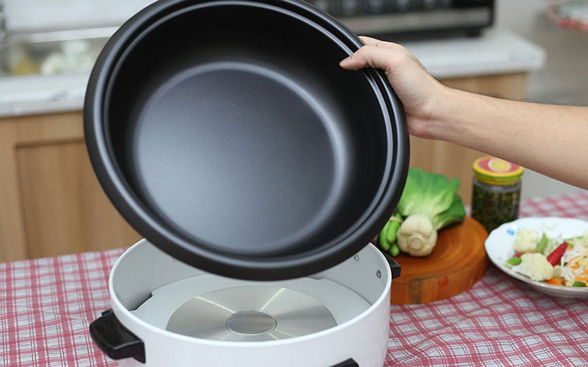 5 bước vệ sinh nồi lẩu điện đúng cách