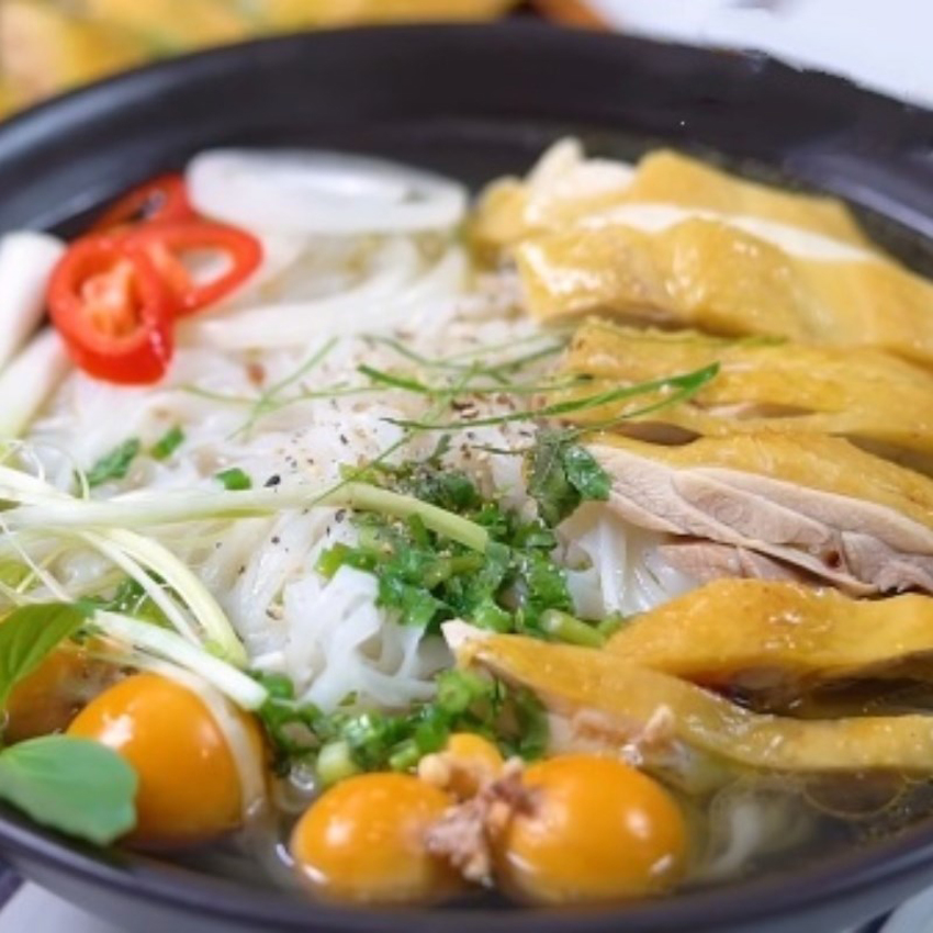 2 cách nấu phở gà cực ngon tại nhà
