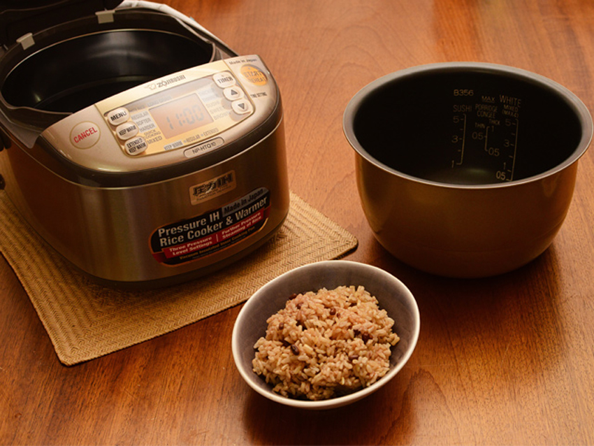 4 cách nấu cơm gạo lứt dẻo, ngon không bị khô