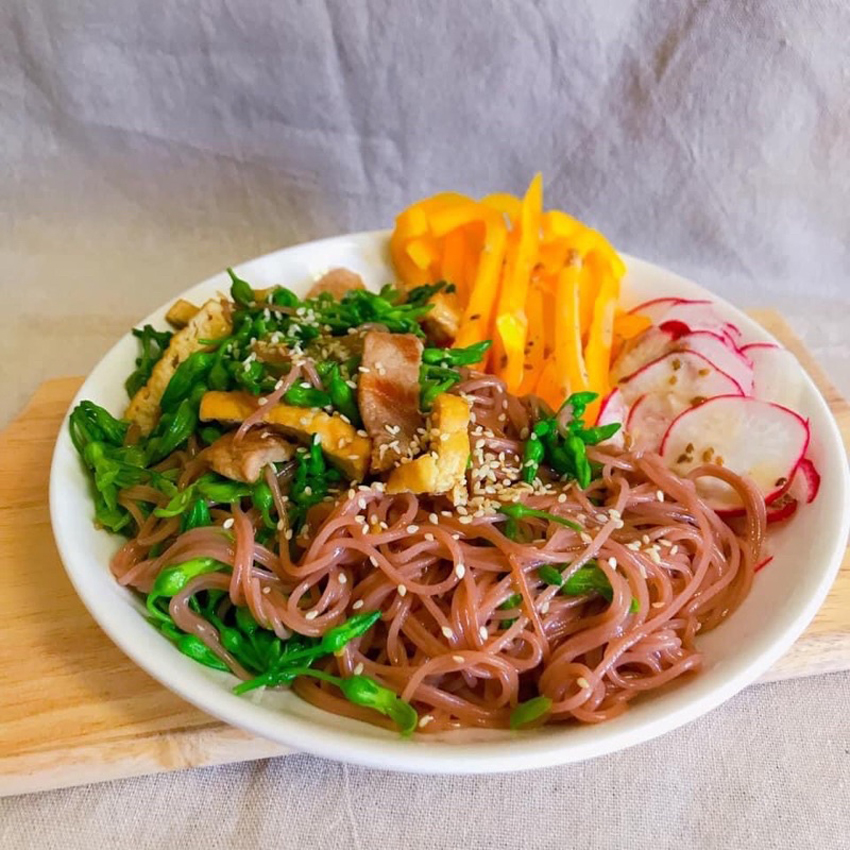 5 món bún gạo lứt trộn giảm cân