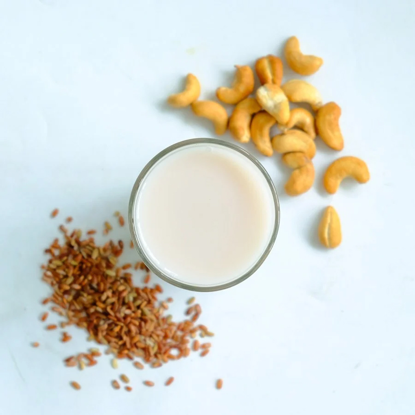 6 cách làm sữa gạo lứt giảm cân