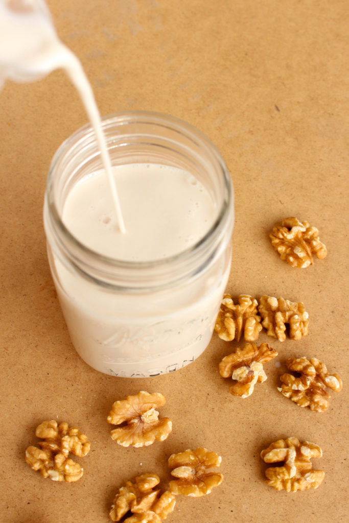 6 cách làm sữa gạo lứt giảm cân