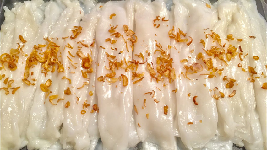 2 cách làm bánh ướt tại nhà cực ngon